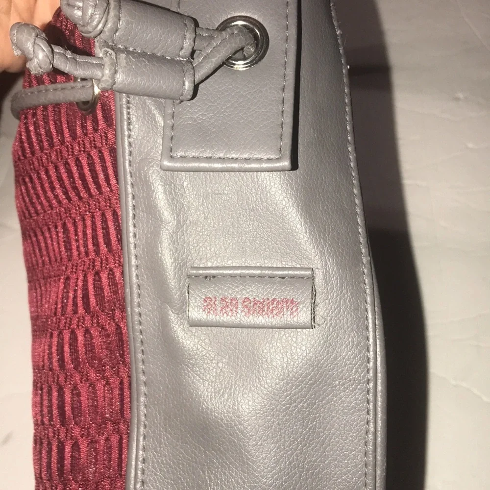 Women’s VT Bucket Bag